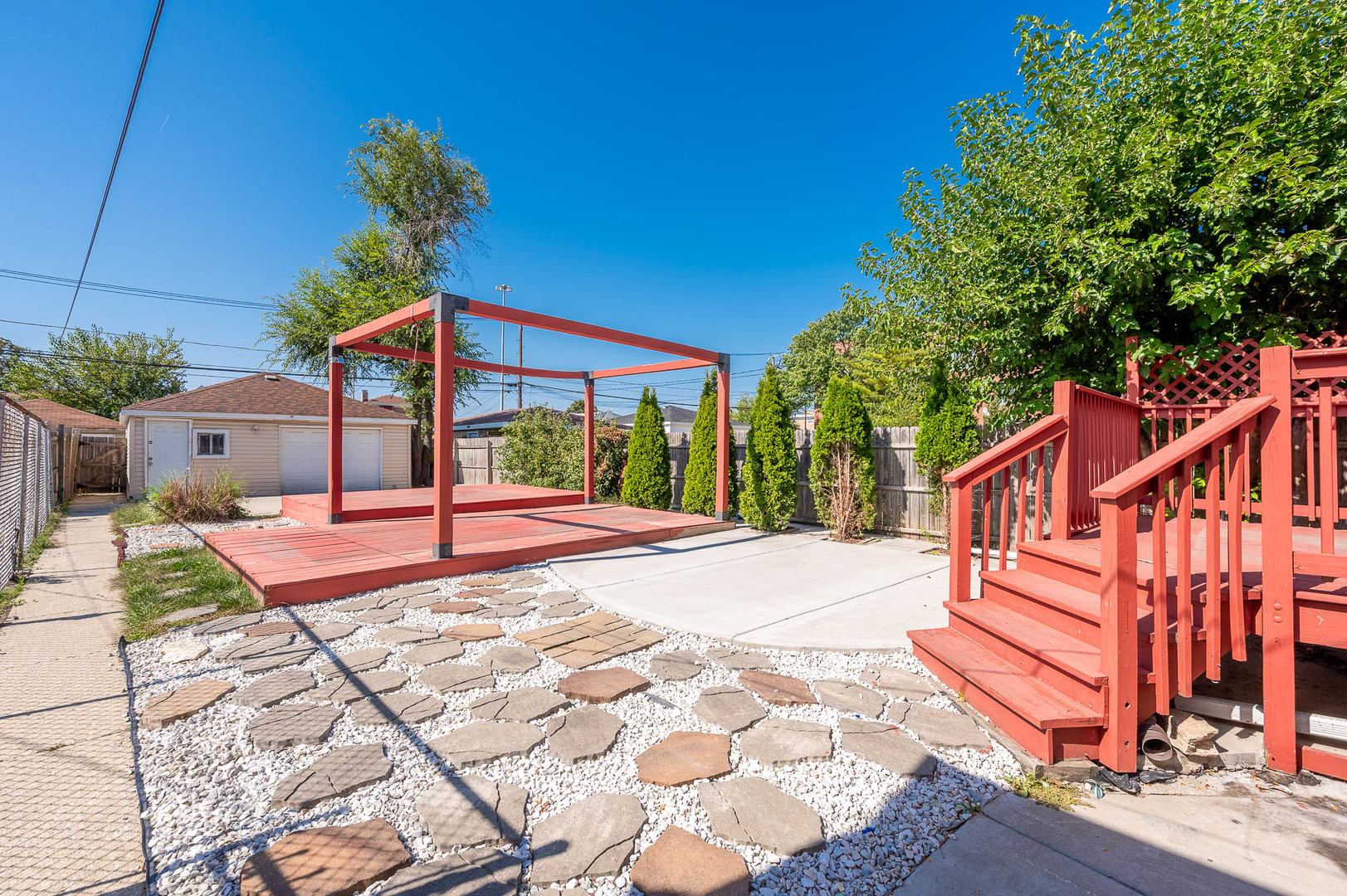 8008 S Wabash Avenue, Chicago, IL 60619