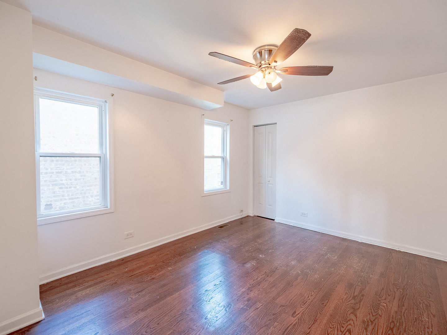 8008 S Wabash Avenue, Chicago, IL 60619