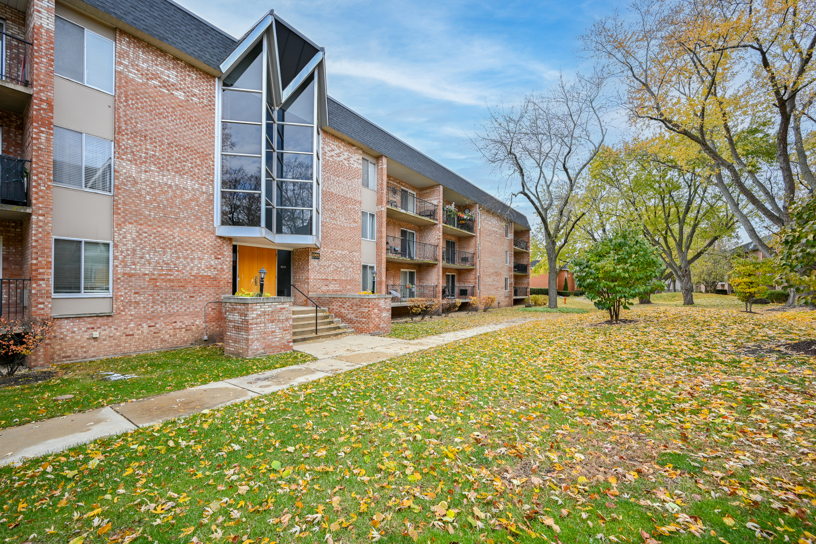 Naperville, IL 60563