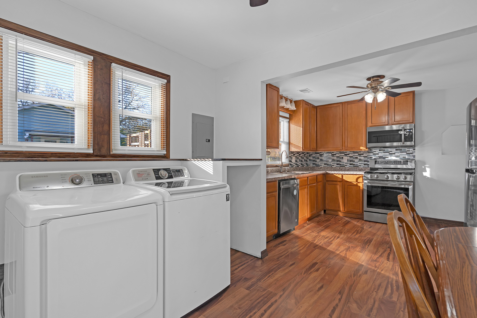 18951 W Hickory Street, Mundelein, IL 60060