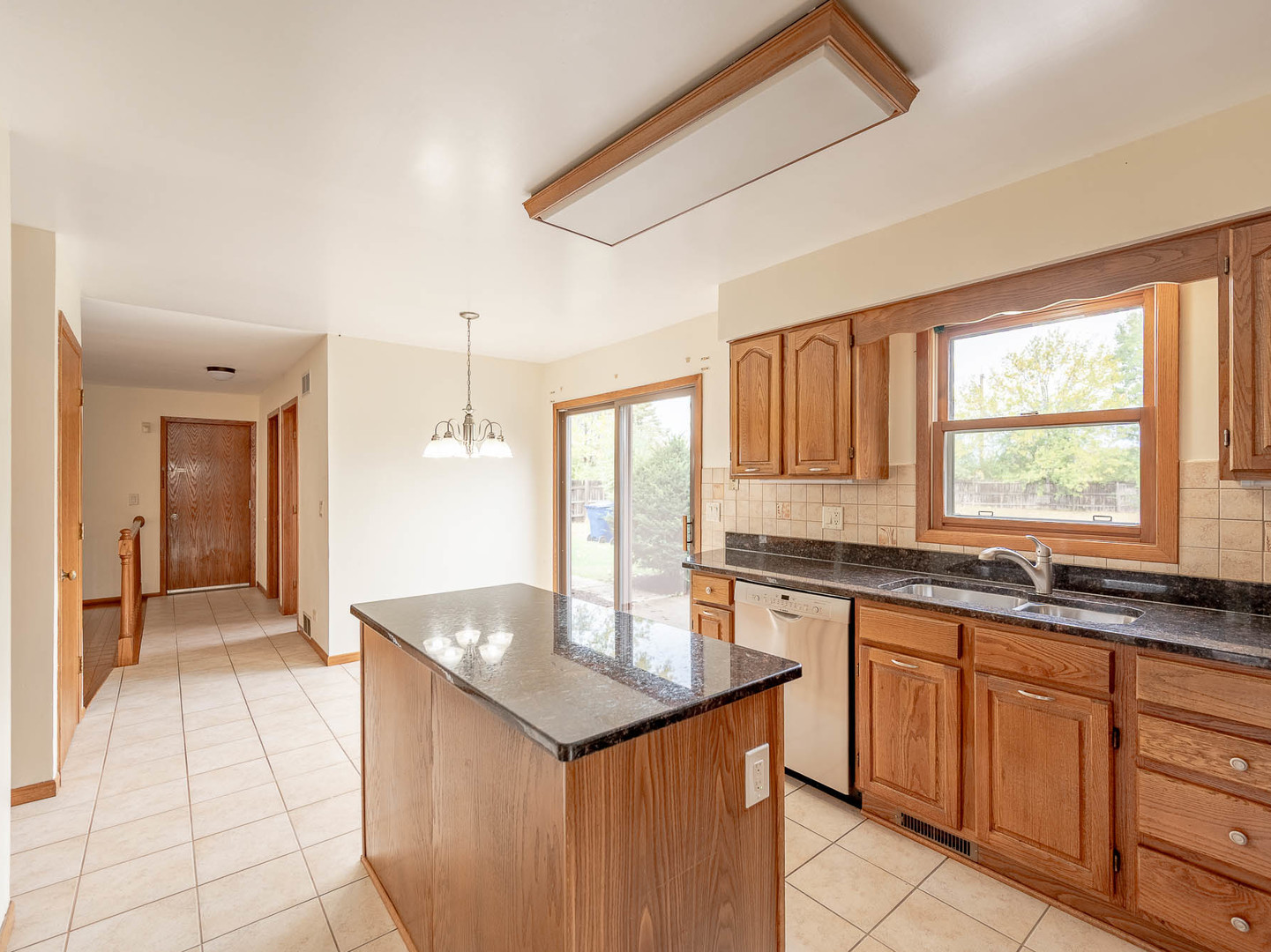 4150 Midlane Drive, Wadsworth, IL 60083