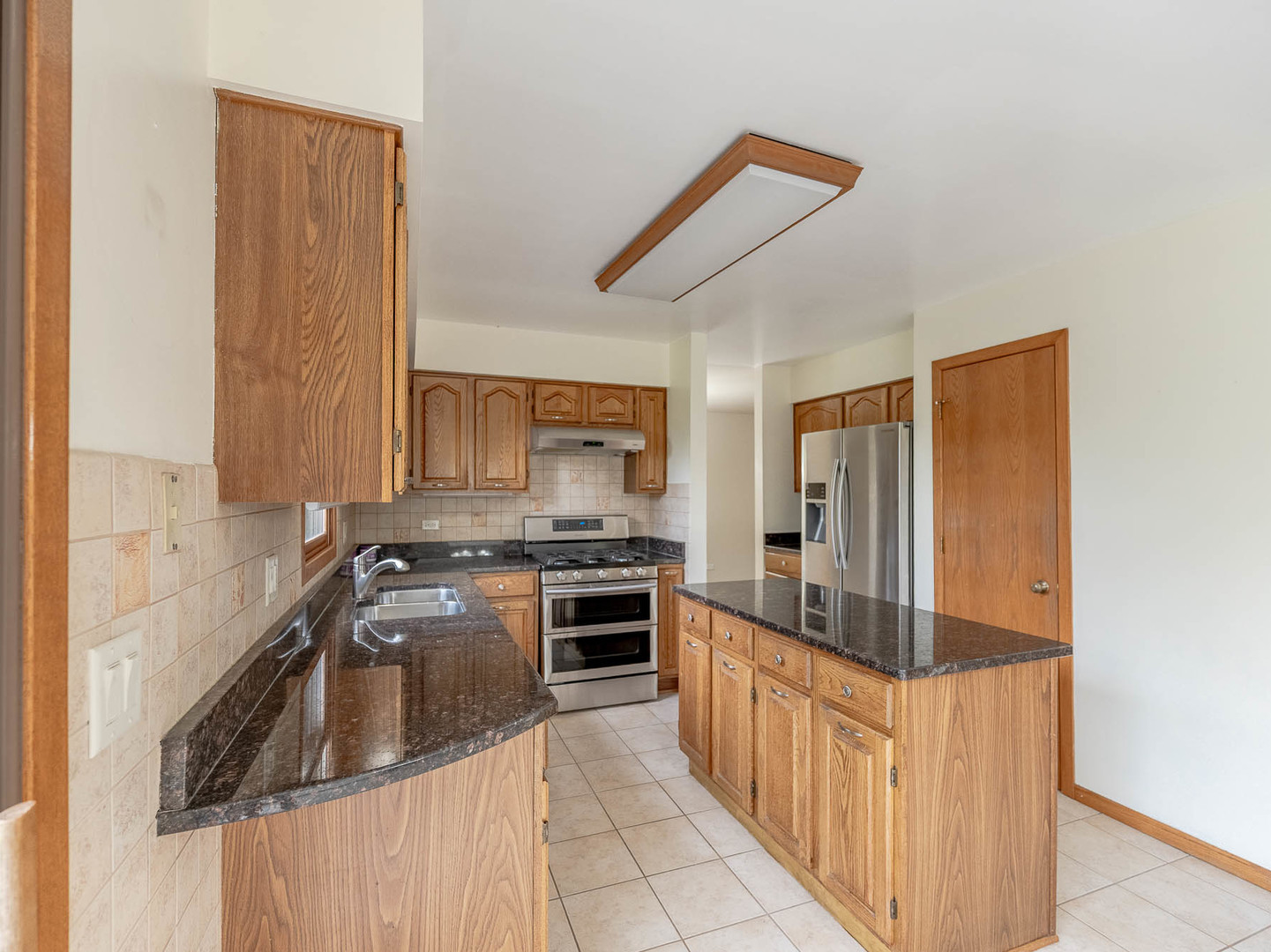 4150 Midlane Drive, Wadsworth, IL 60083