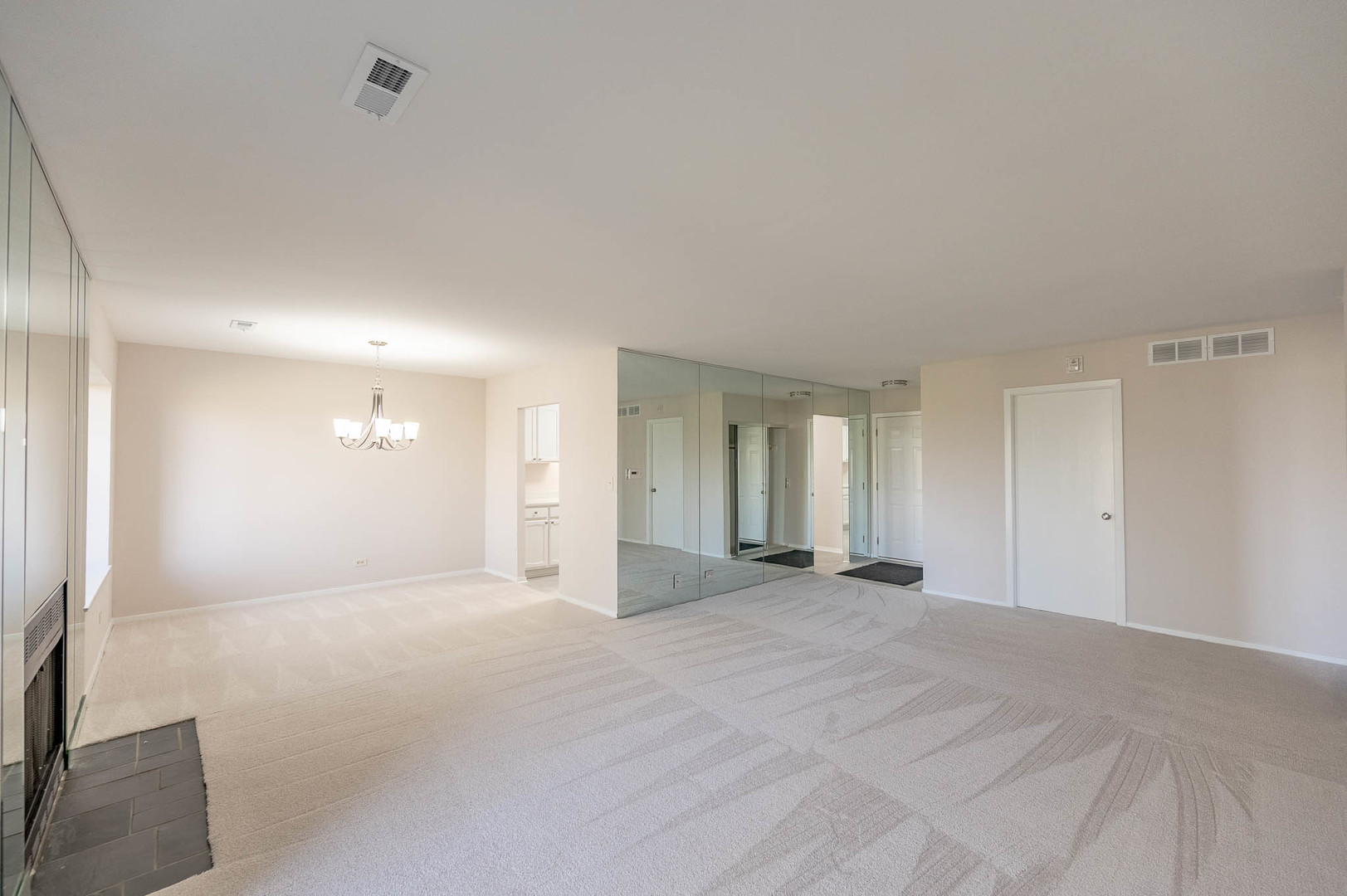 3050 Pheasant Creek Drive #407, Northbrook, IL 60062