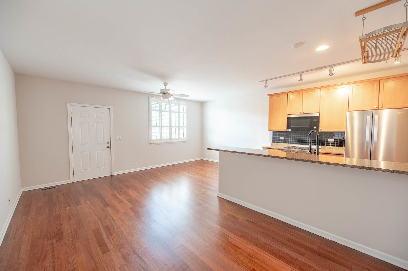 2537 W Grenshaw Street, Chicago, IL 60612