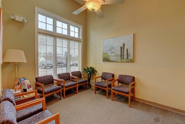 581 Sullivan Road #B, Aurora, IL 60506