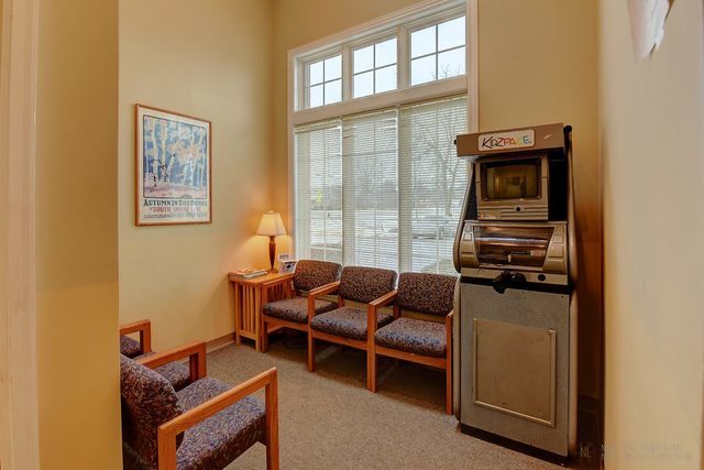 581 Sullivan Road #B, Aurora, IL 60506