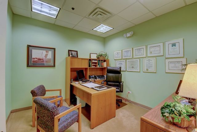 581 Sullivan Road #B, Aurora, IL 60506