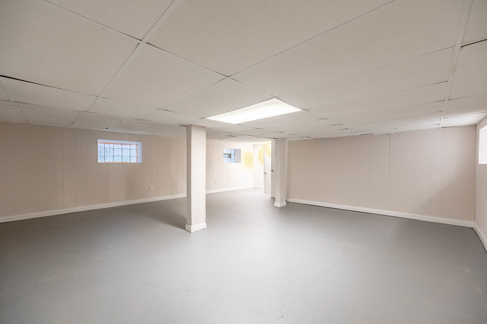 1516 N Central Avenue, Chicago, IL 60651