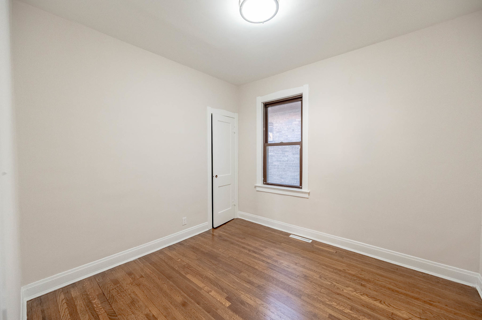 1516 N Central Avenue, Chicago, IL 60651