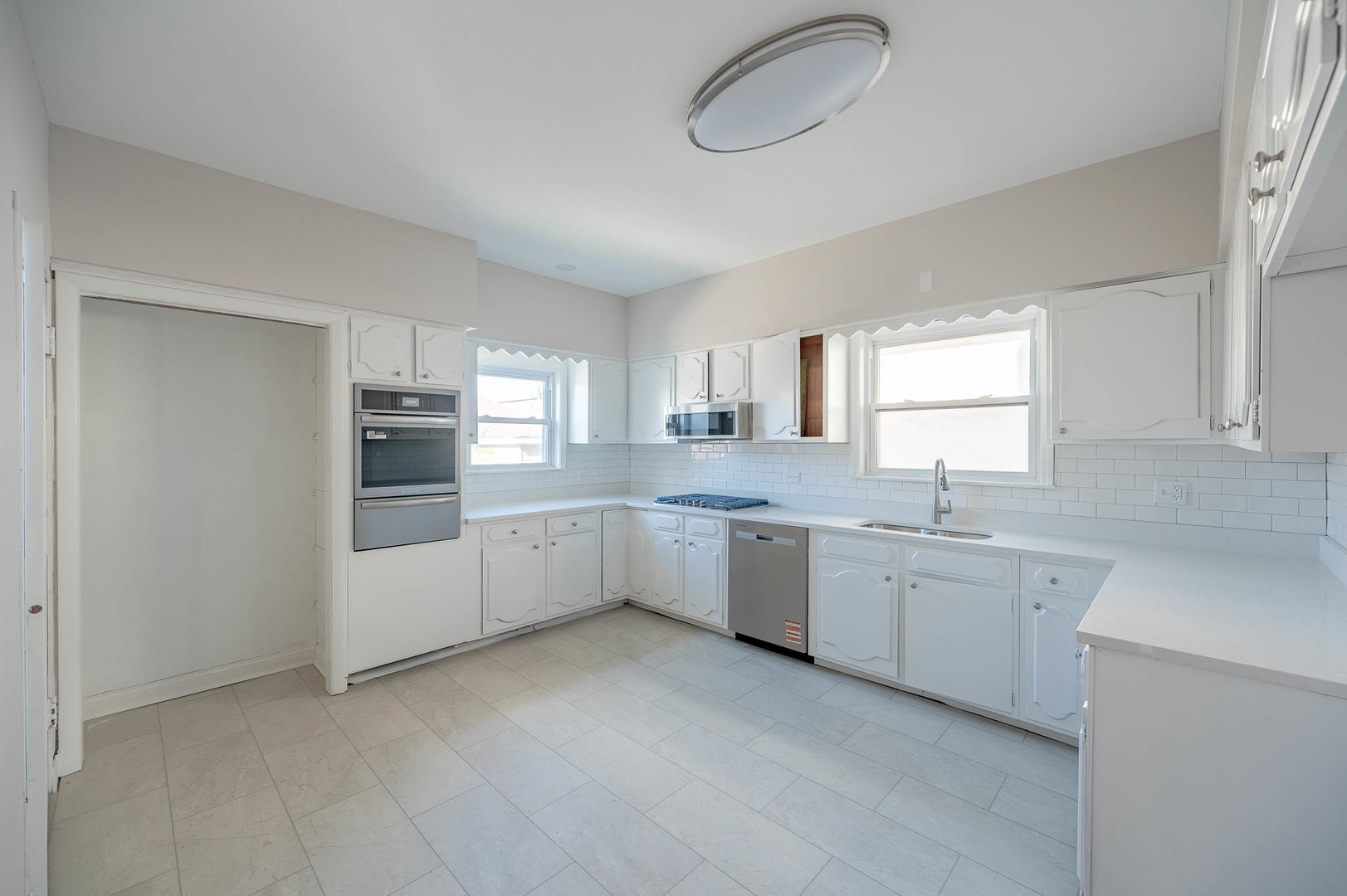 1516 N Central Avenue, Chicago, IL 60651