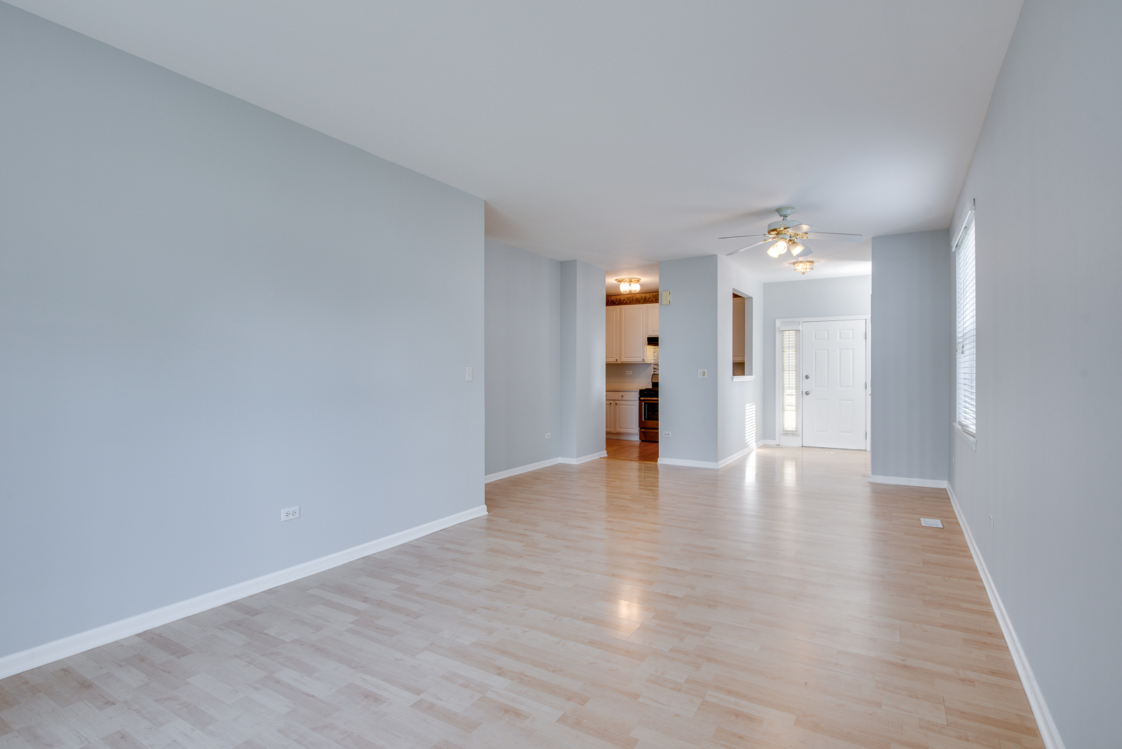 805 Genesee Drive #805, Naperville, IL 60563