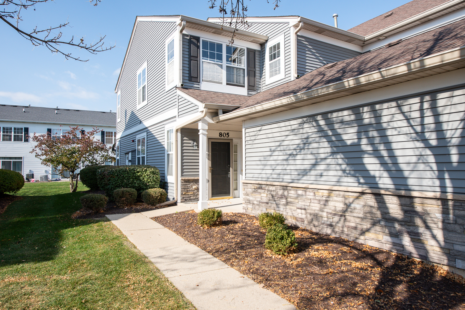 805 Genesee Drive #805, Naperville, IL 60563