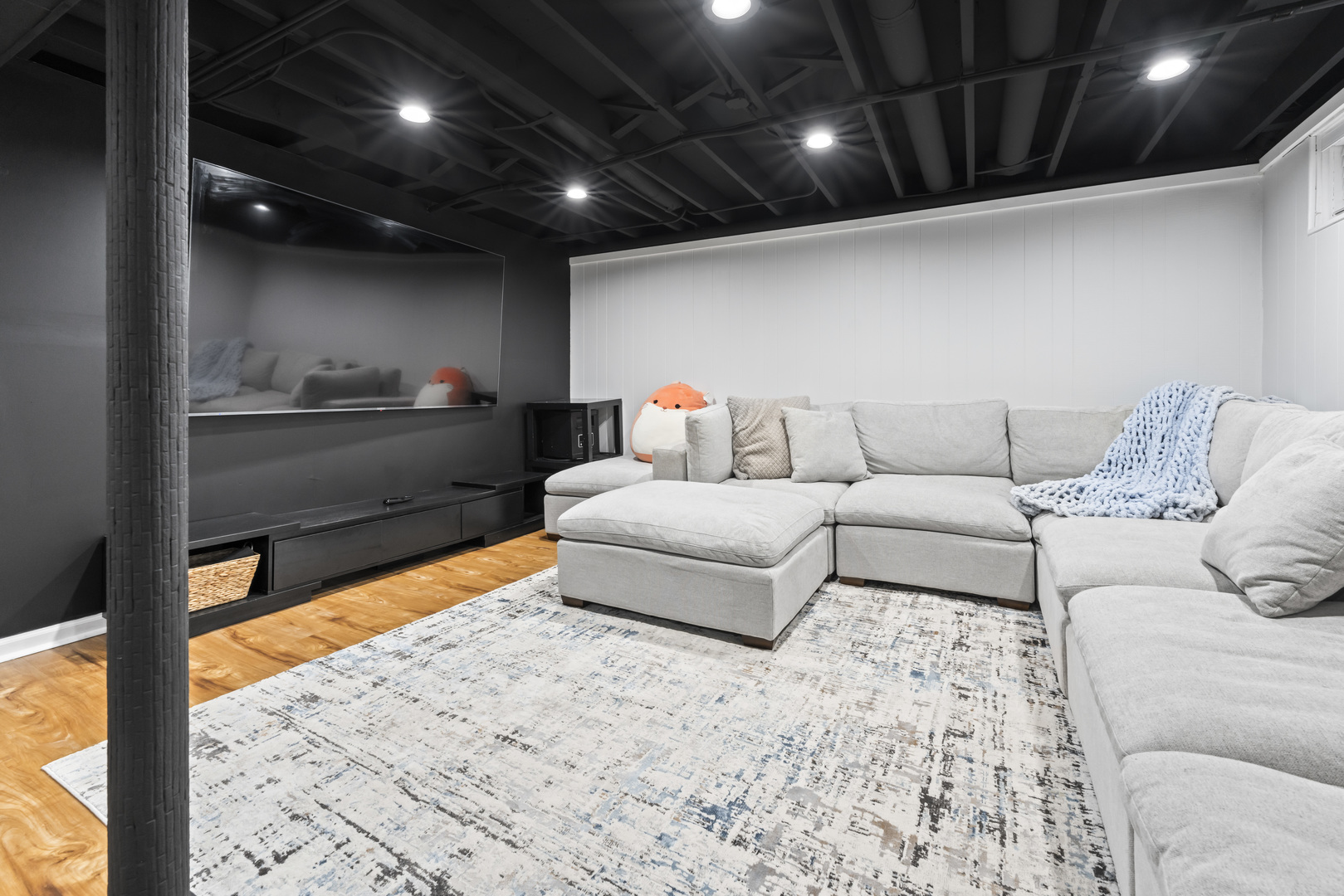 16411 Oxford Drive, Tinley Park, IL 60477