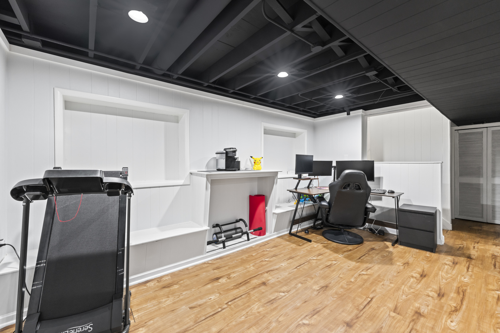 16411 Oxford Drive, Tinley Park, IL 60477