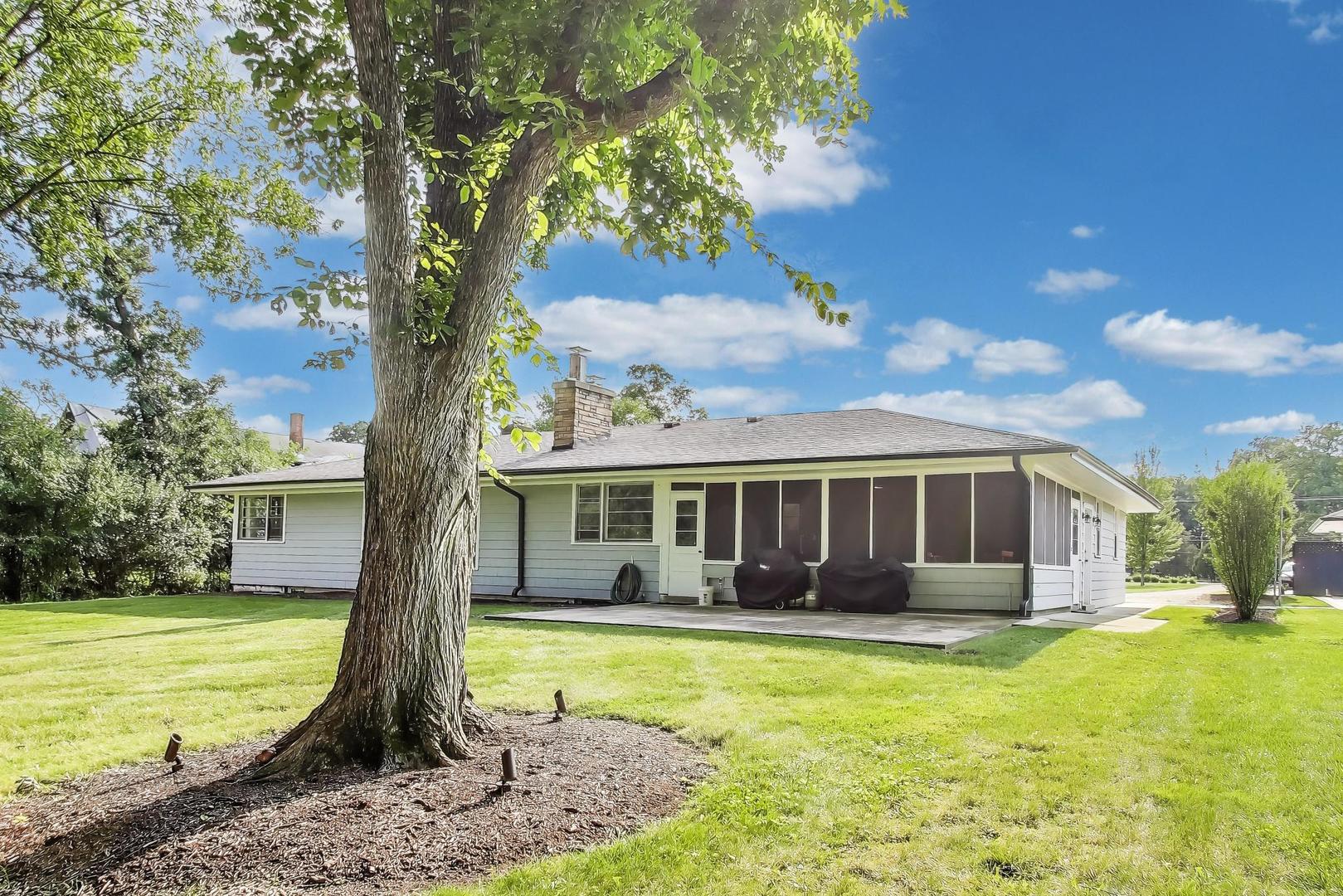 3801 Madison Street, Oak Brook, IL 60523