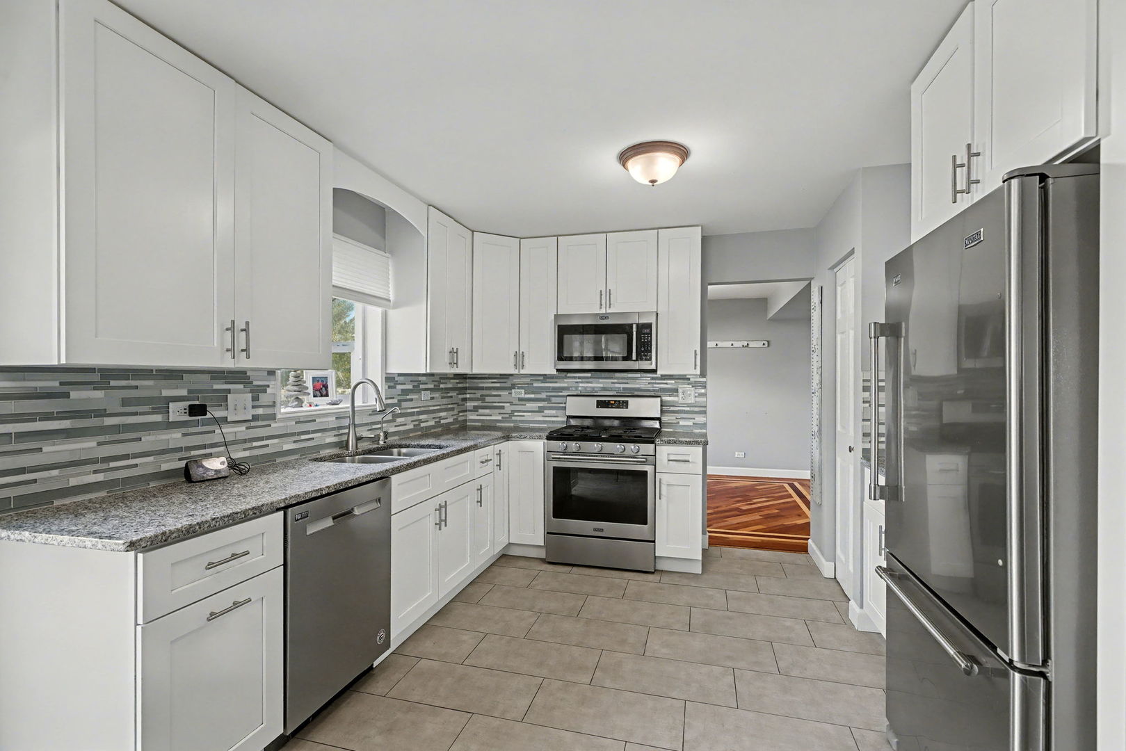 409 Fawn Drive, Oswego, IL 60543