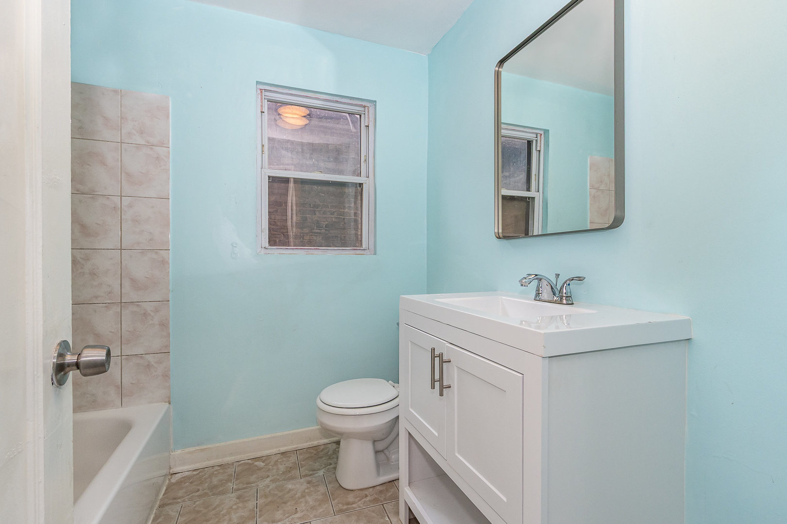 10001 S Wentworth Avenue, Chicago, IL 60628