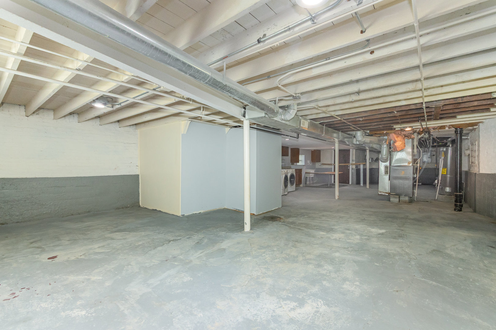 10001 S Wentworth Avenue, Chicago, IL 60628