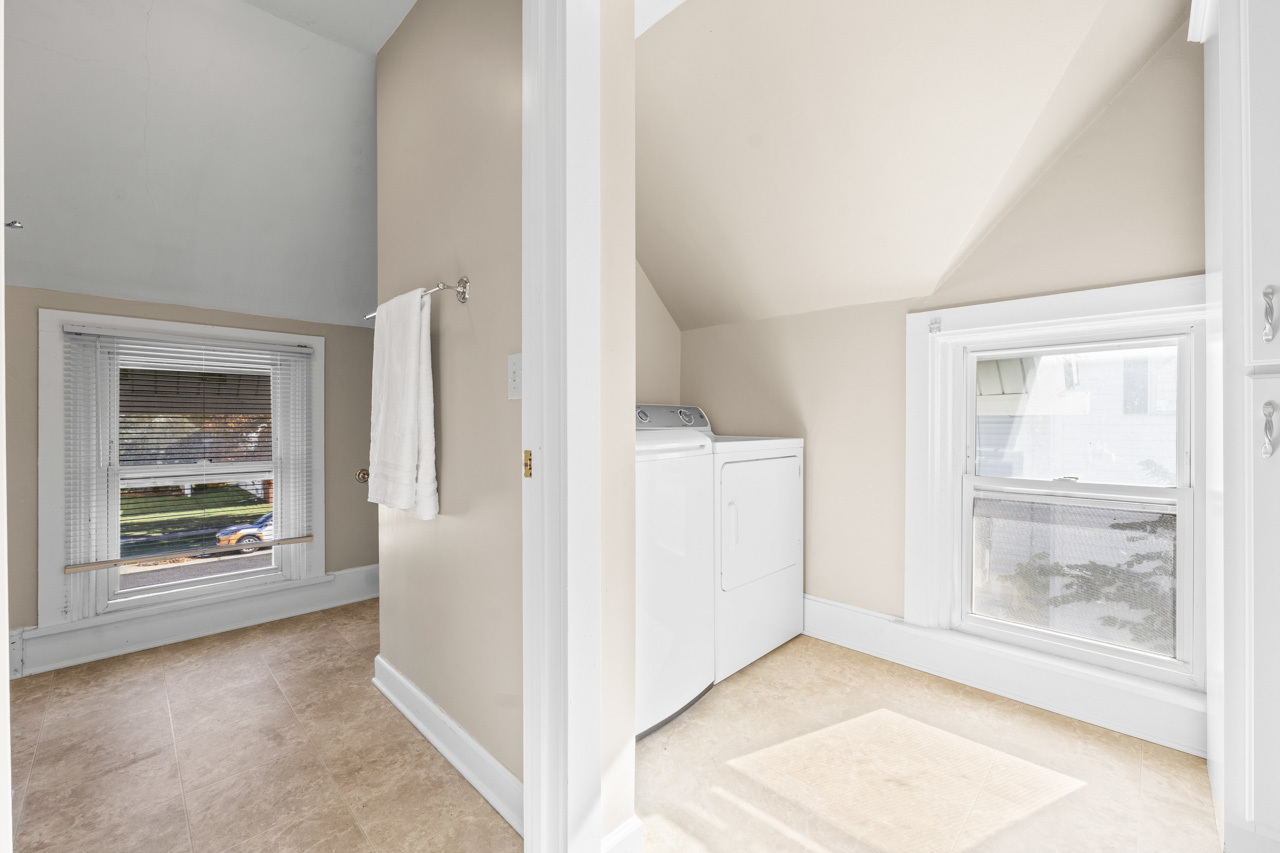 325 Henry Street, Burlington, WI 53105