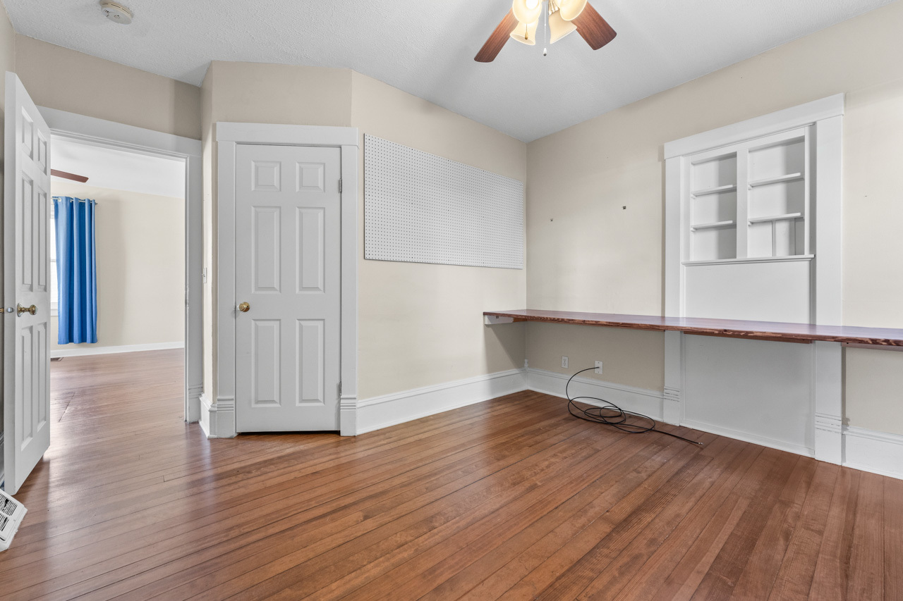 325 Henry Street, Burlington, WI 53105