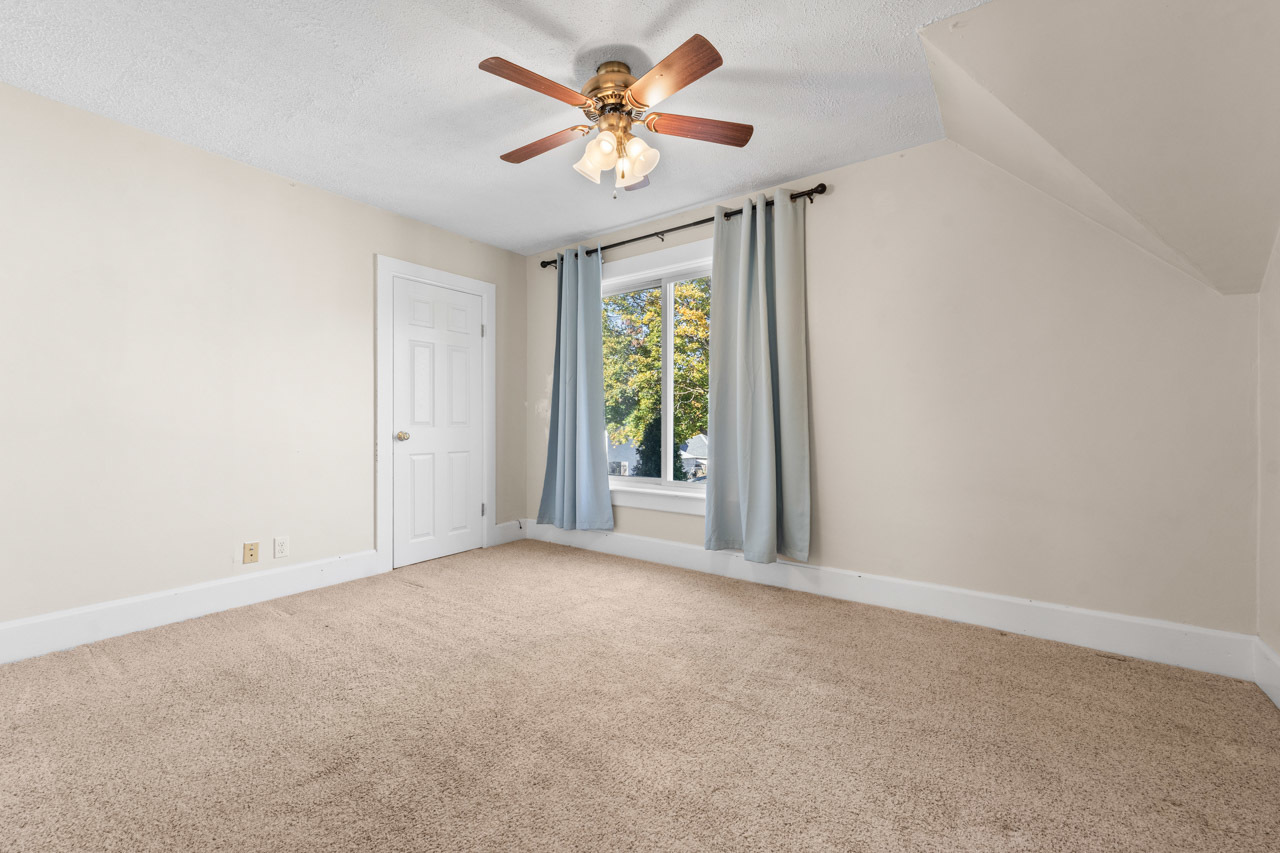 325 Henry Street, Burlington, WI 53105