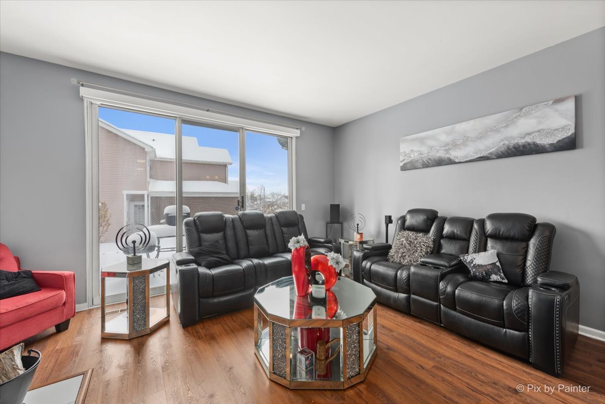 1431 Essex Street, Algonquin, IL 60102