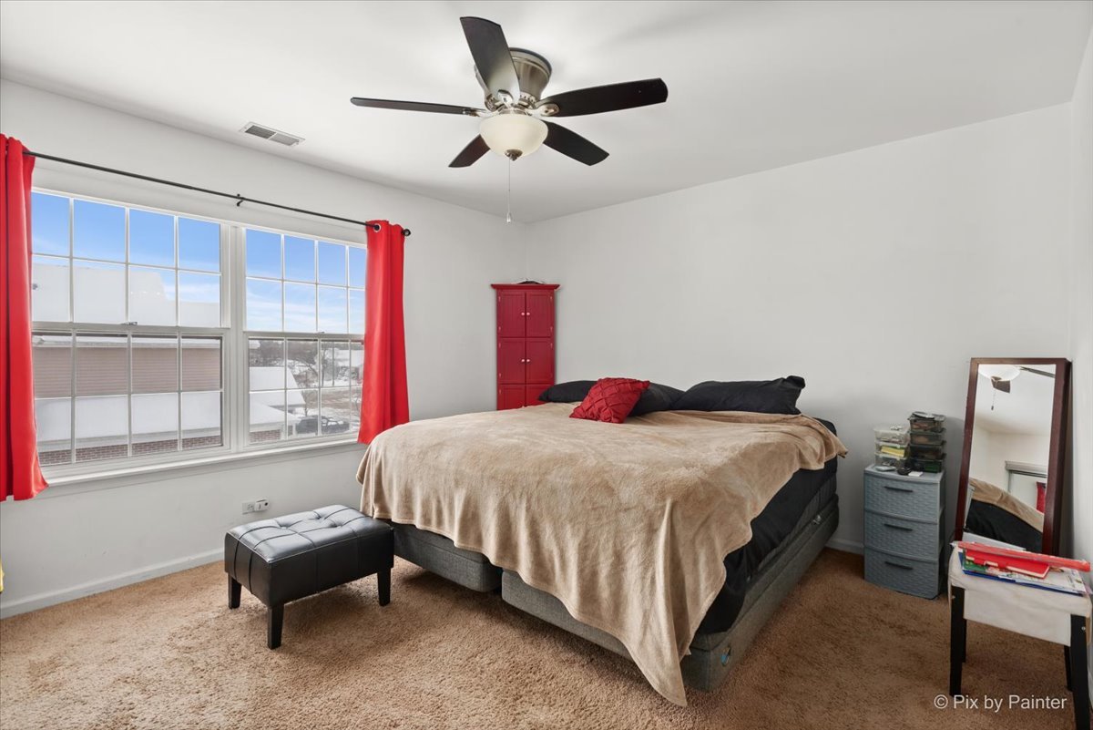 1431 Essex Street, Algonquin, IL 60102