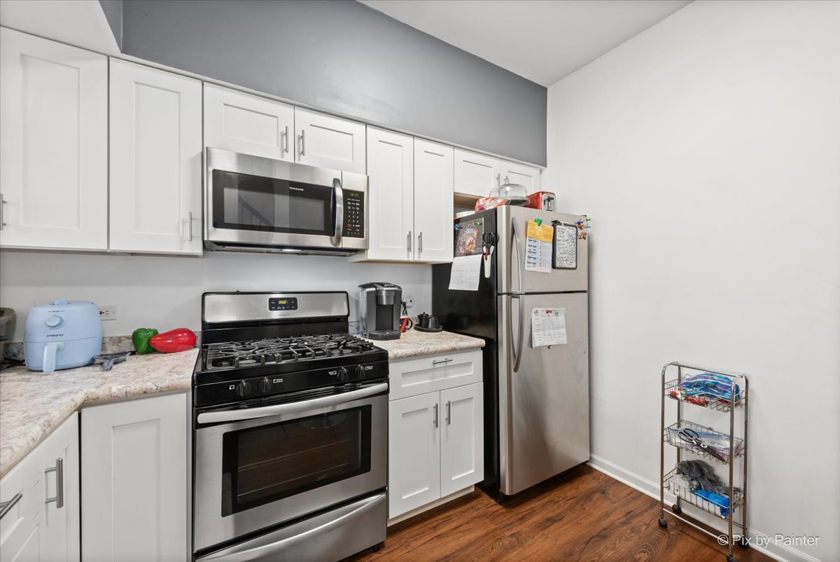 1431 Essex Street, Algonquin, IL 60102