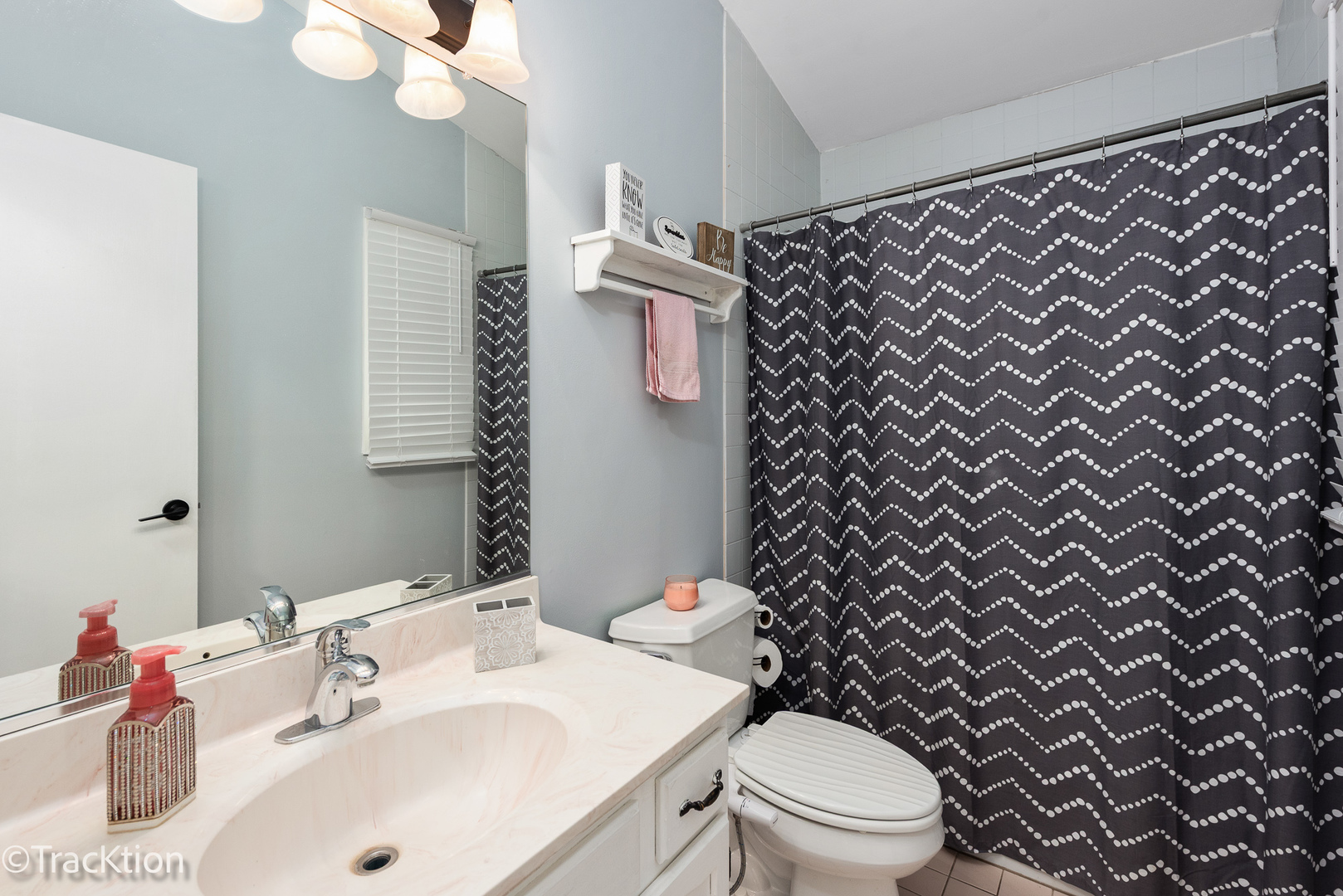 1014 Braemoor Drive #B, Downers Grove, IL 60515