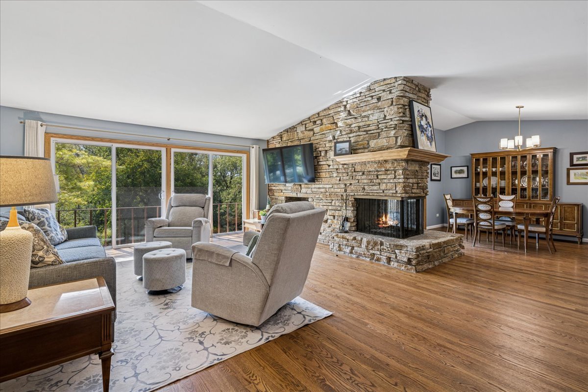 25146 N West Tower Drive, Tower Lakes, IL 60010