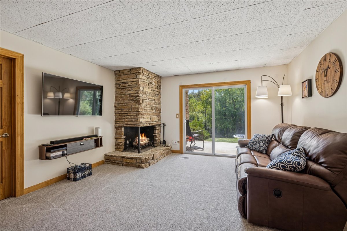 25146 N West Tower Drive, Tower Lakes, IL 60010