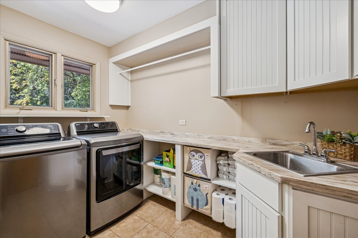 25146 N West Tower Drive, Tower Lakes, IL 60010