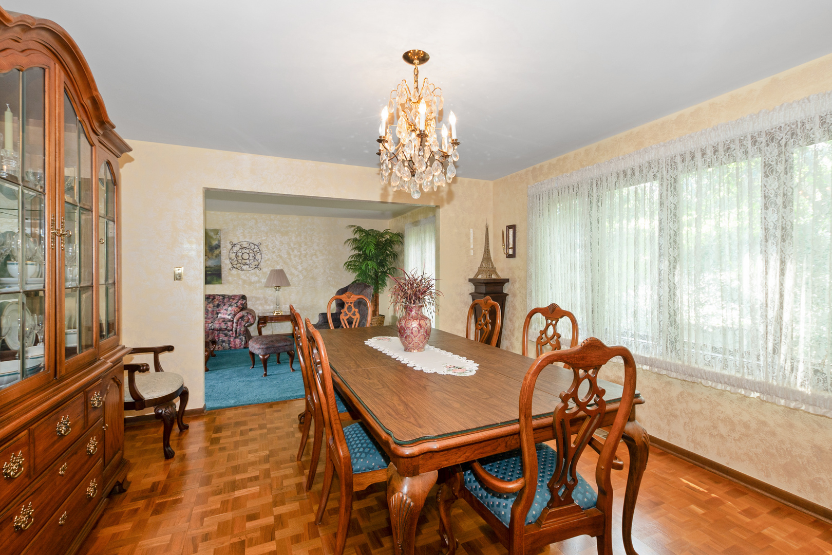 9940 S Wood Lane, Palos Hills, IL 60465