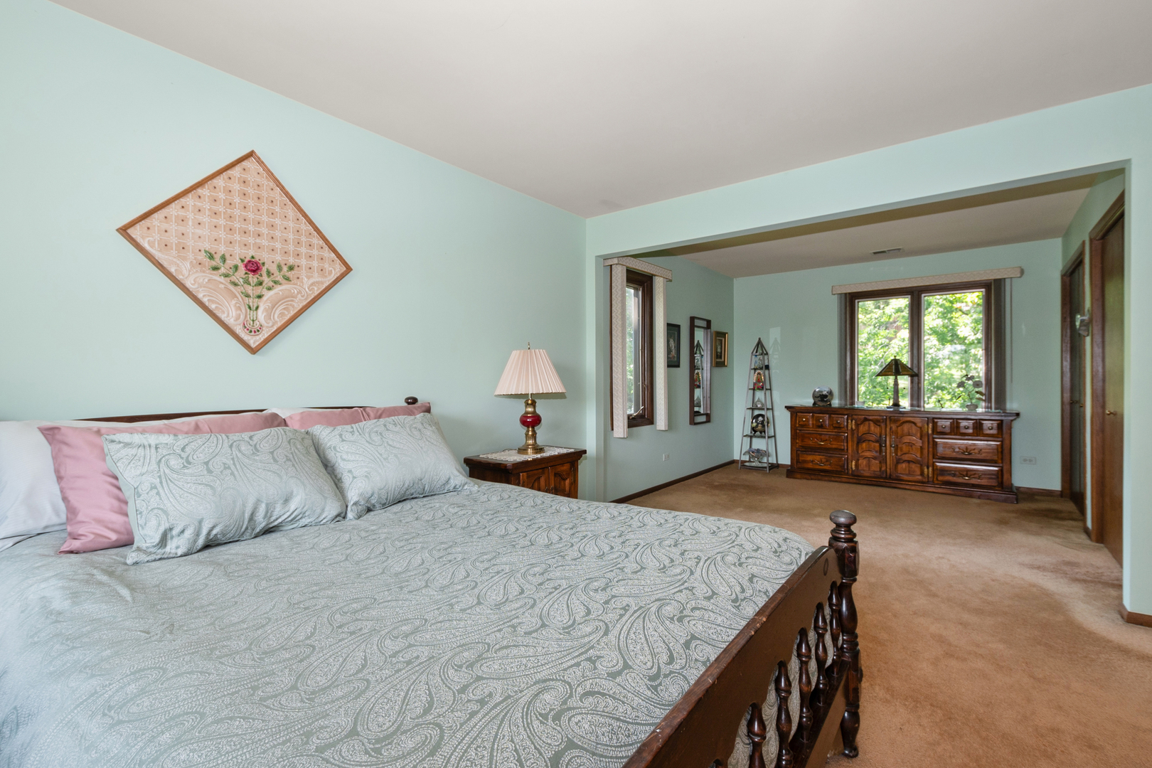 9940 S Wood Lane, Palos Hills, IL 60465