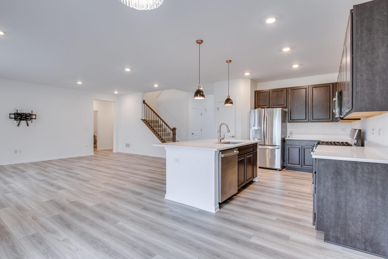 205 Tinana Street, Oswego, IL 60543