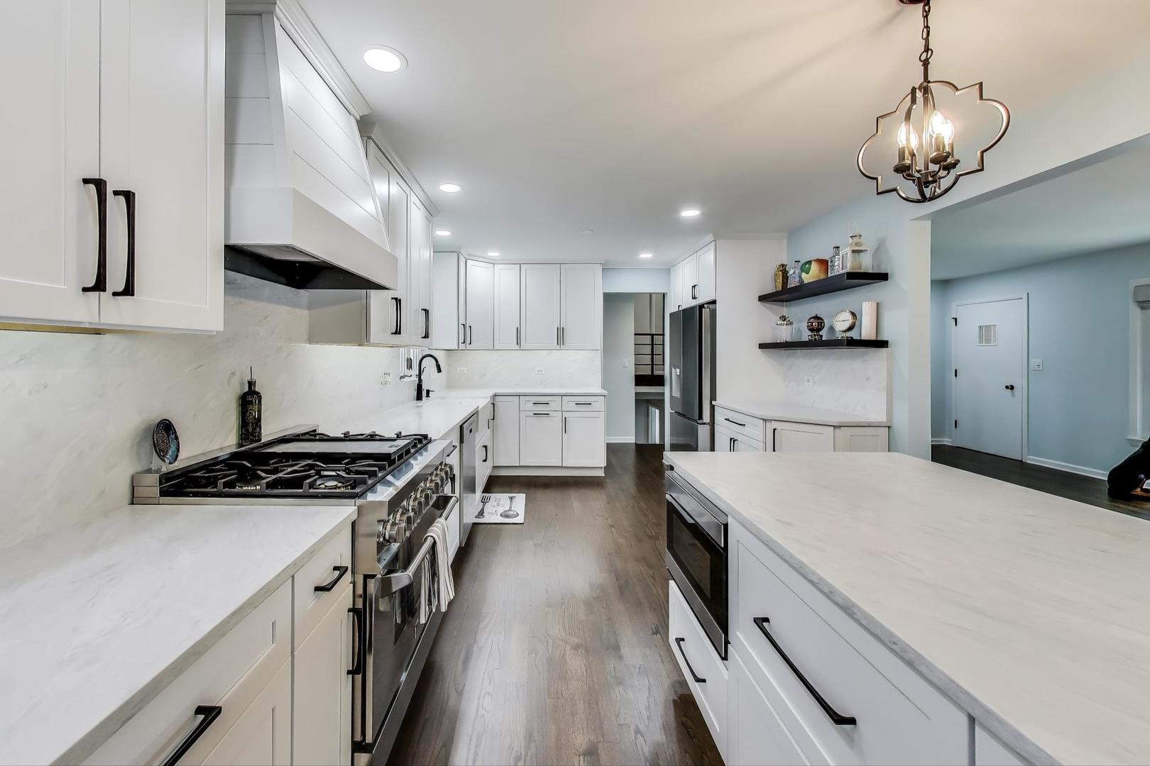 2121 W Sibley Street, Park Ridge, IL 60068