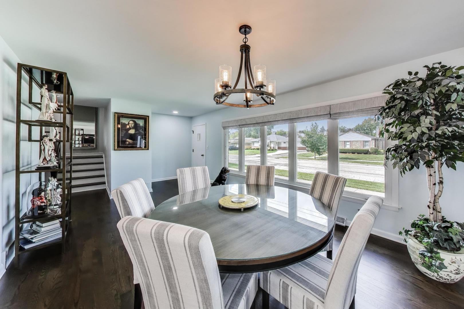 2121 W Sibley Street, Park Ridge, IL 60068