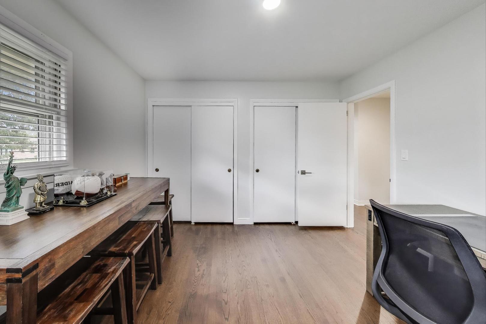 2121 W Sibley Street, Park Ridge, IL 60068