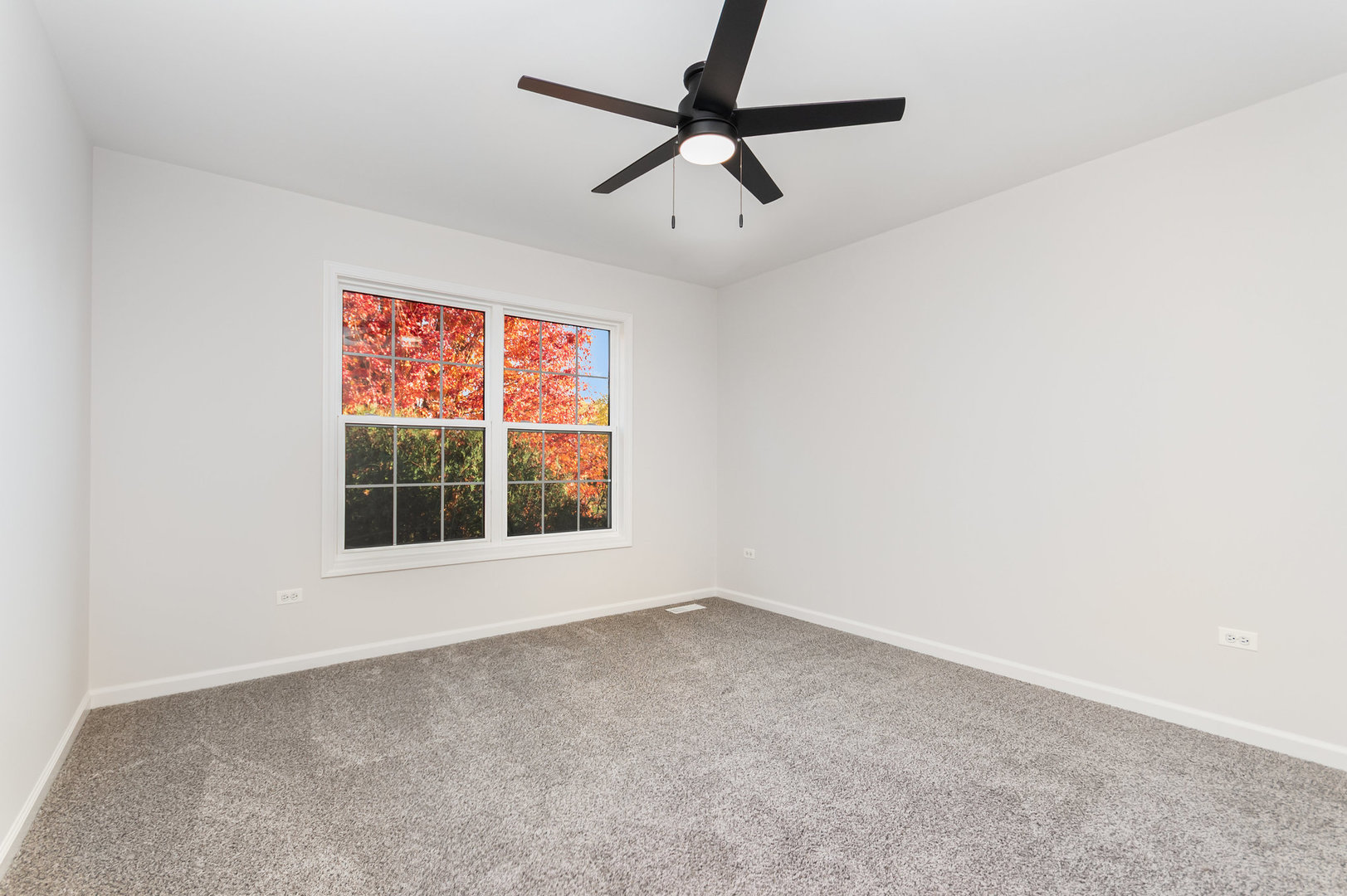 1129 Heartland Drive, Yorkville, IL 60560