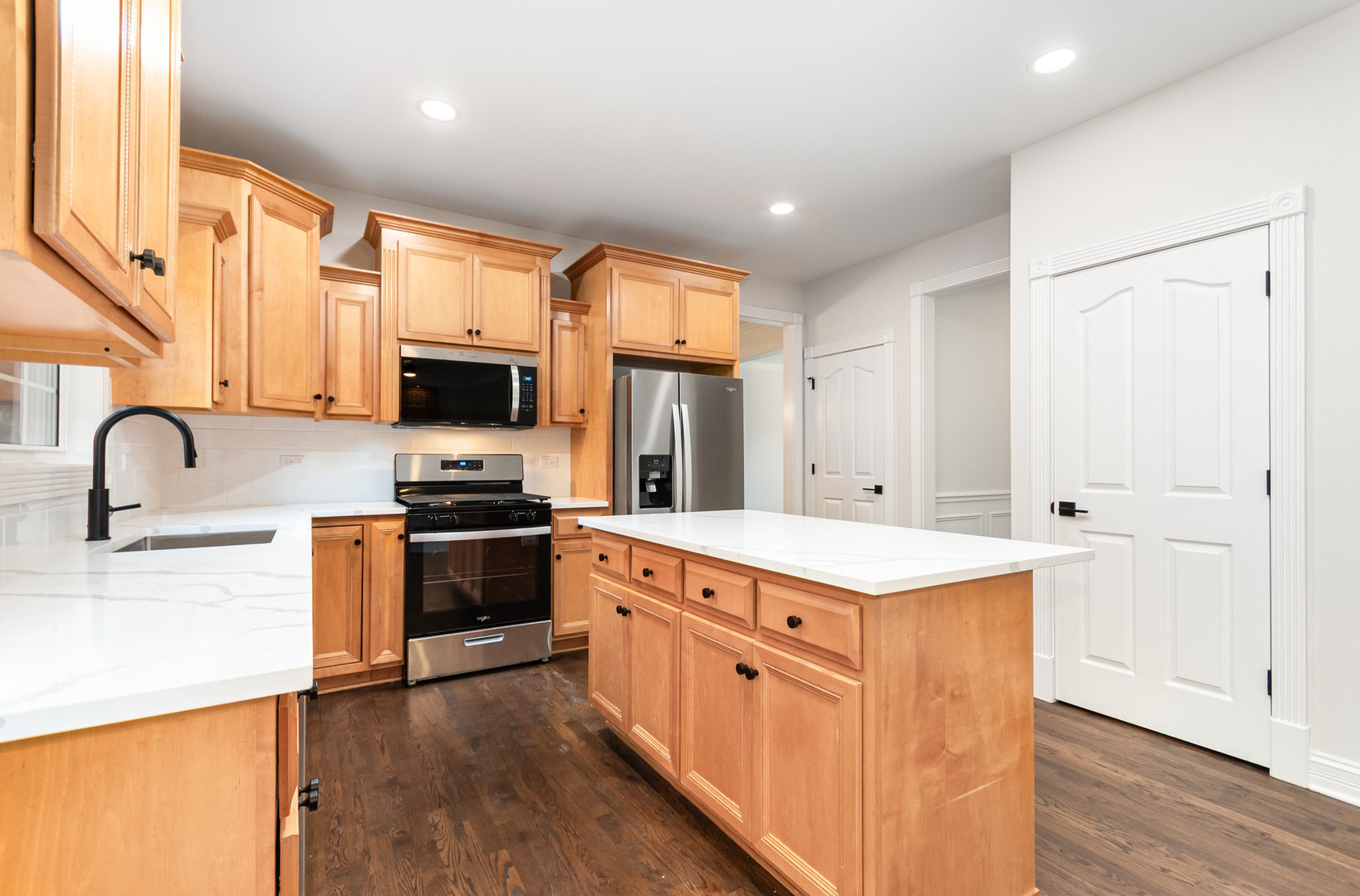 1129 Heartland Drive, Yorkville, IL 60560