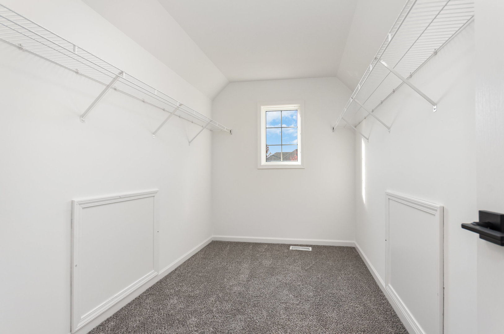 1129 Heartland Drive, Yorkville, IL 60560