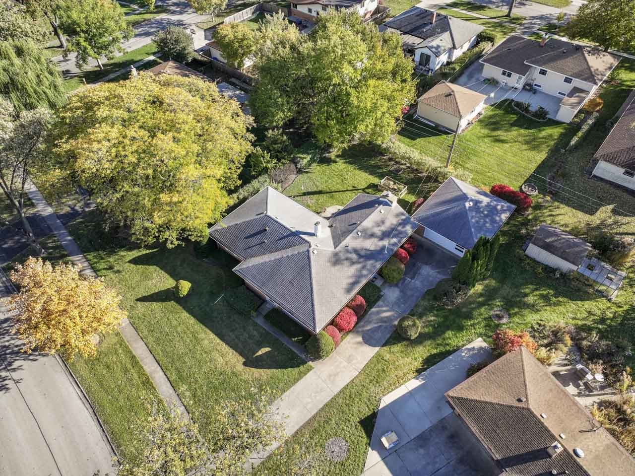 1437 E Emmerson Lane, Mount Prospect, IL 60056