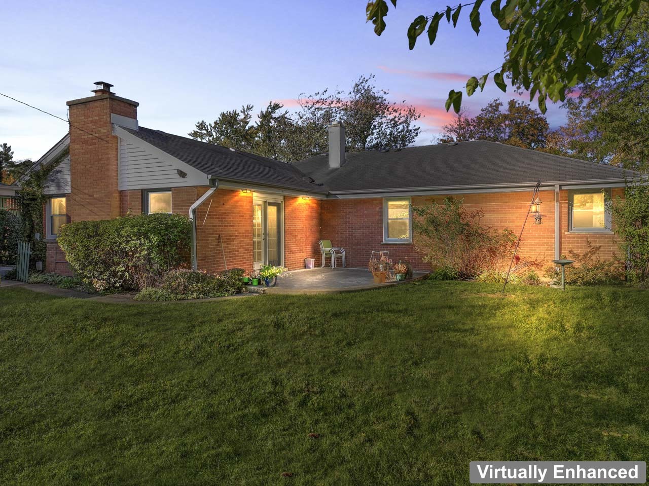 1437 E Emmerson Lane, Mount Prospect, IL 60056