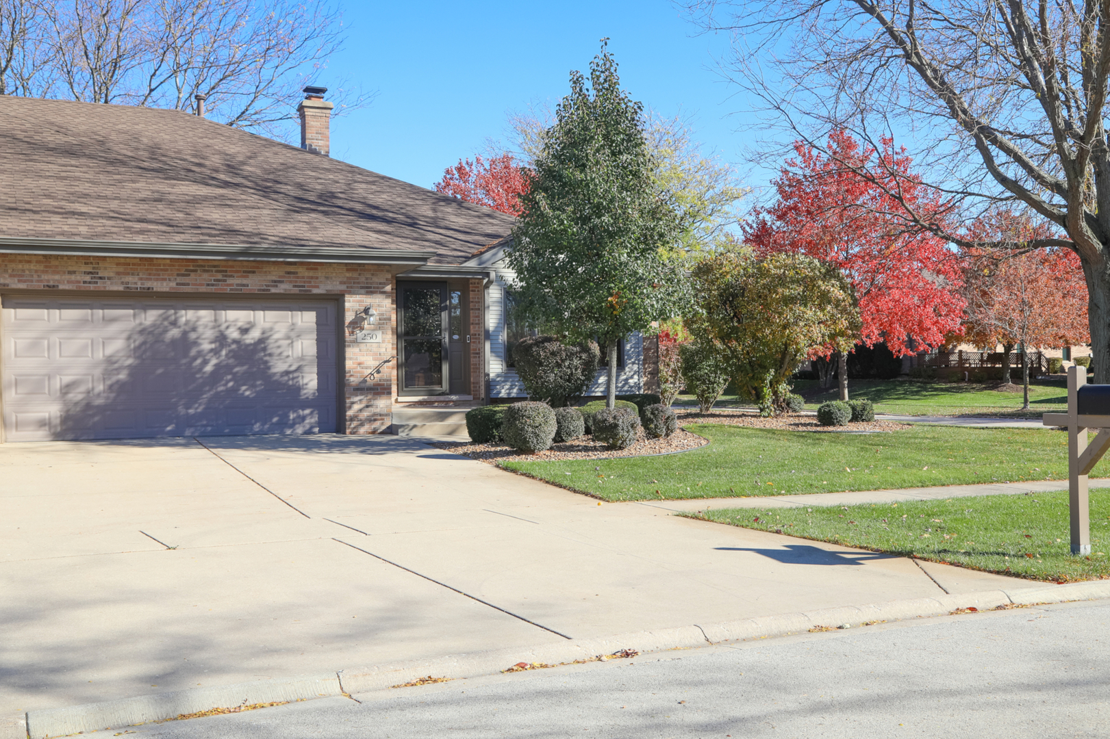 250 Bent Tree Court, New Lenox, IL 60451