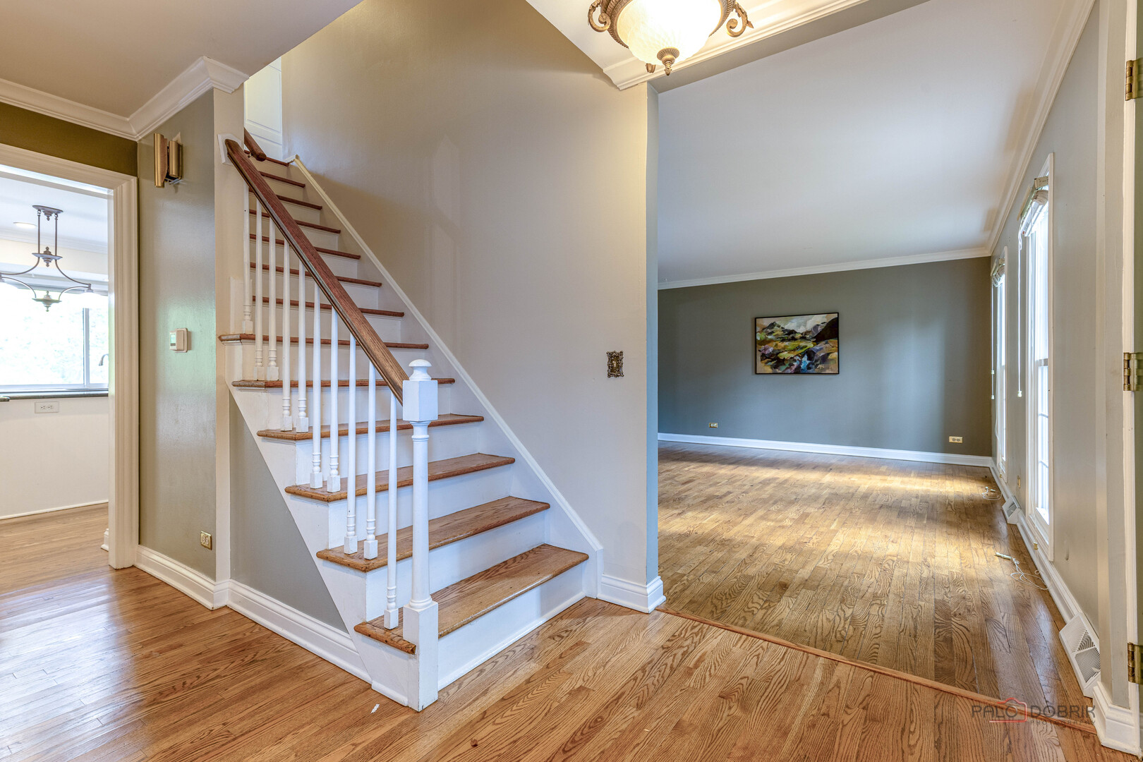 6 Robin Hood Court, Lincolnshire, IL 60069