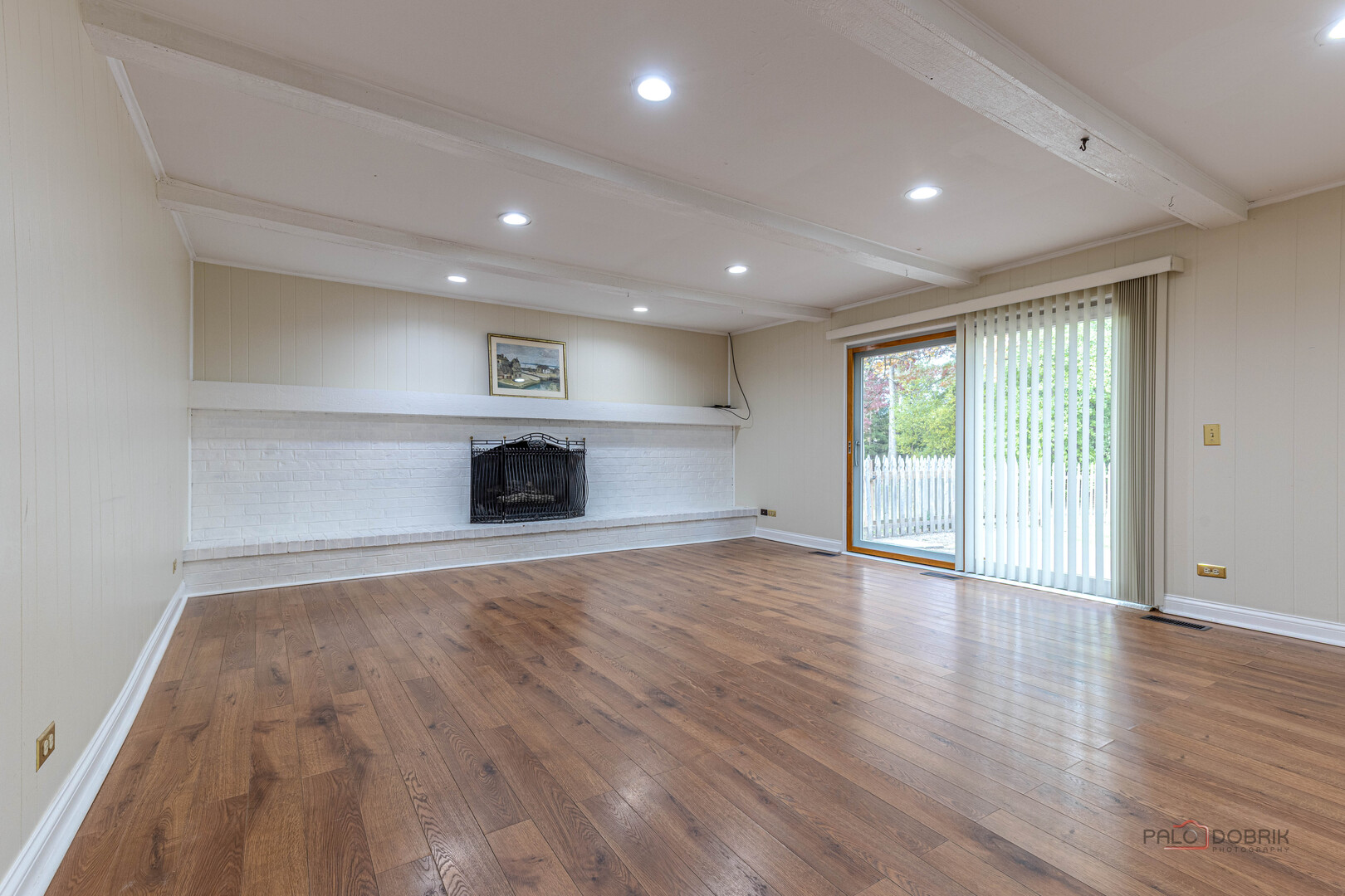 6 Robin Hood Court, Lincolnshire, IL 60069