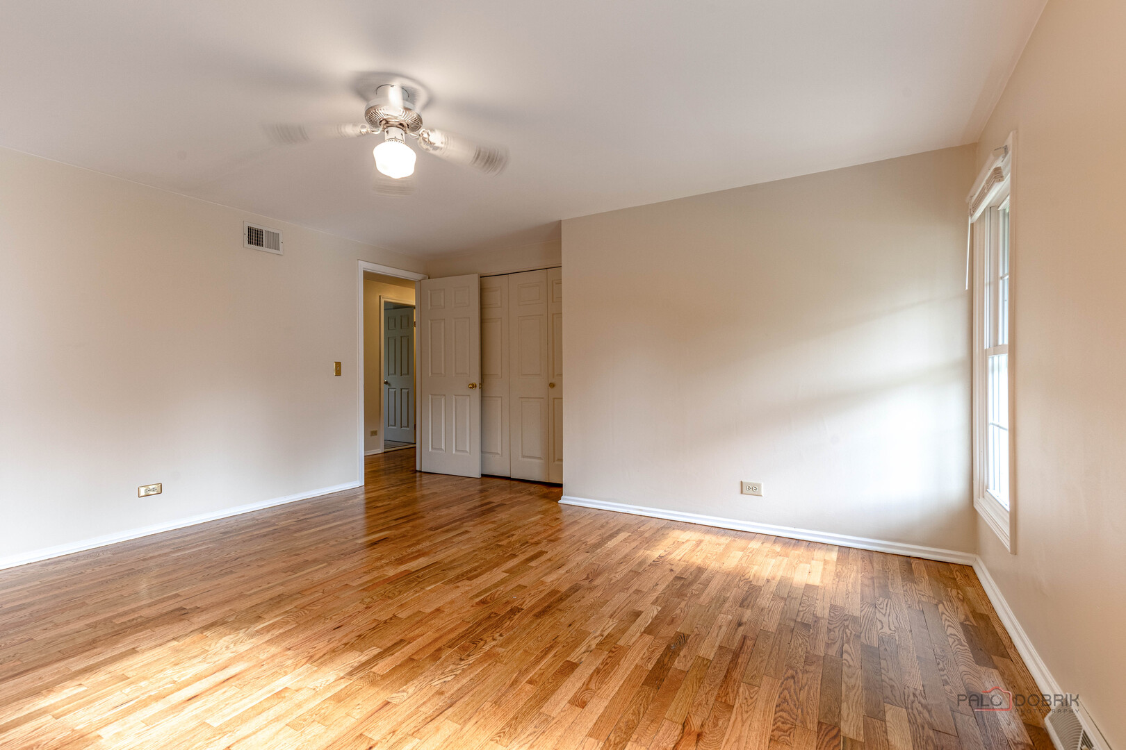 6 Robin Hood Court, Lincolnshire, IL 60069