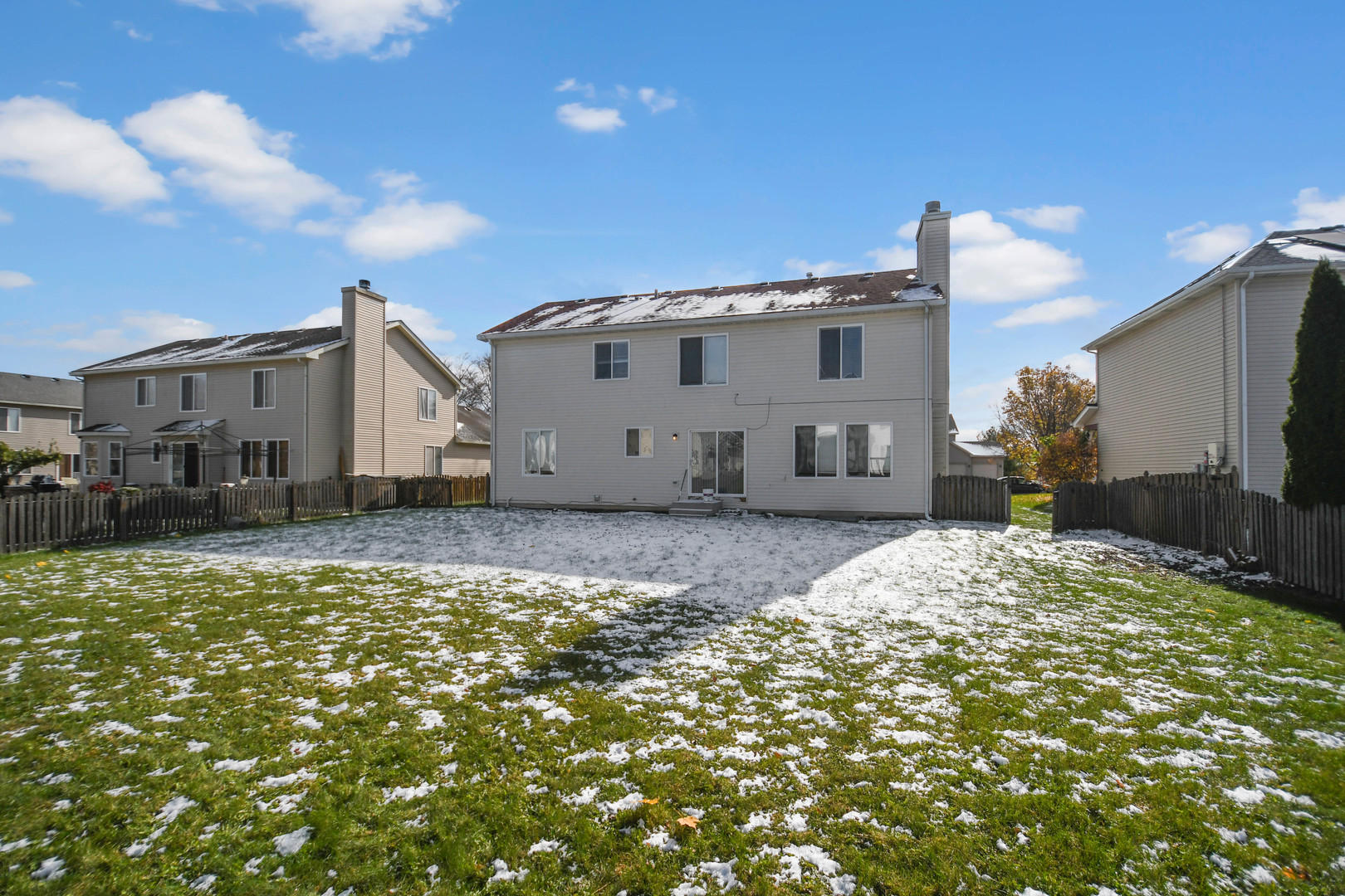 275 Clifton Lane, Bolingbrook, IL 60440