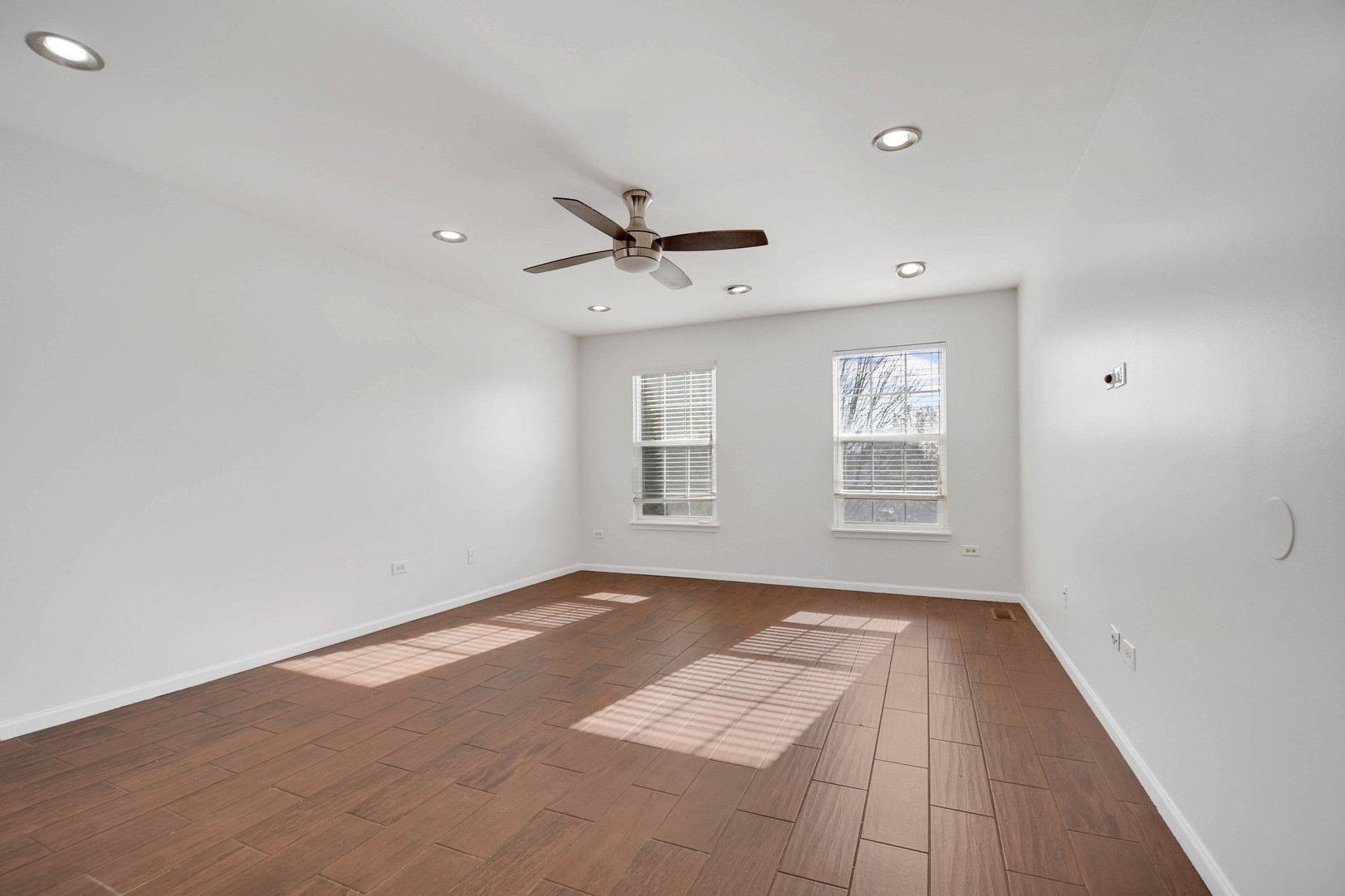 275 Clifton Lane, Bolingbrook, IL 60440