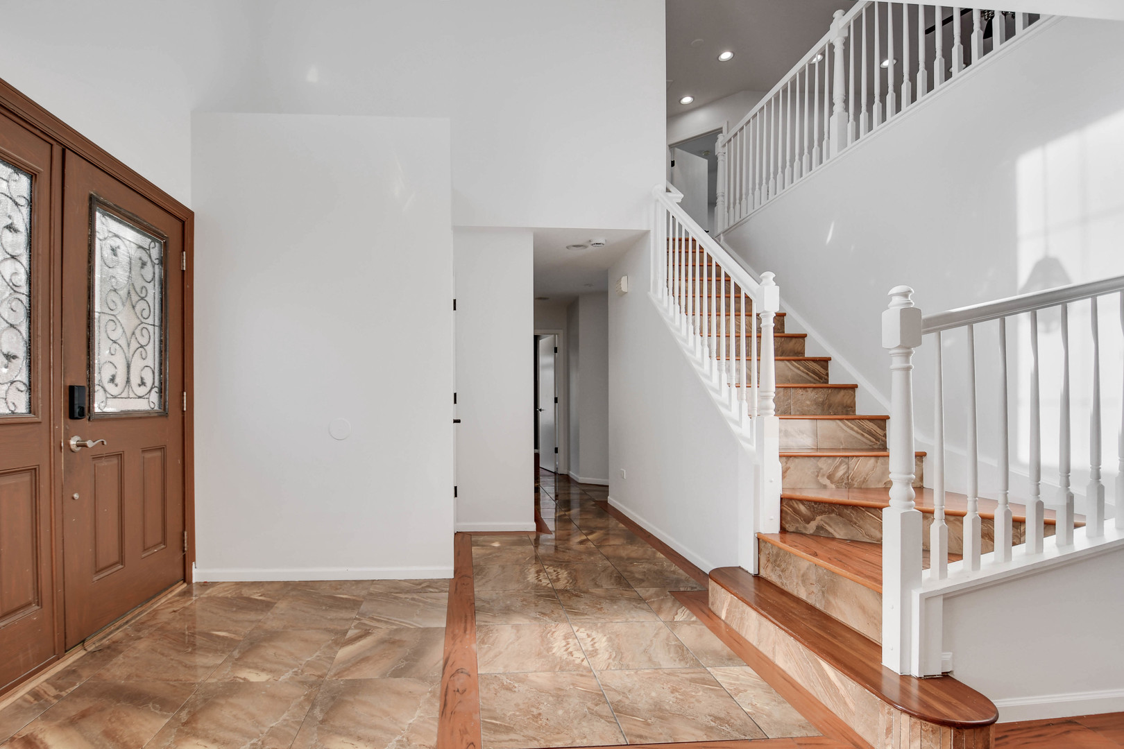 275 Clifton Lane, Bolingbrook, IL 60440